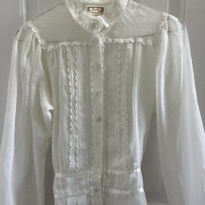 Ribbon and Lace trimmed Gunne Sax Gauze Blouse